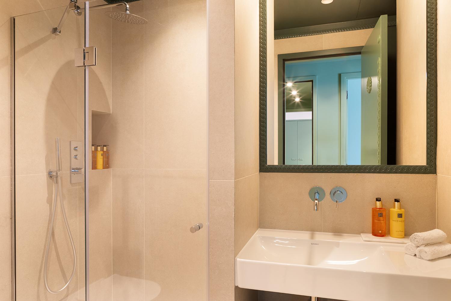Paris Home Collection Serviced Apartments In Opera - Rue Saint-Lazare Eksteriør billede